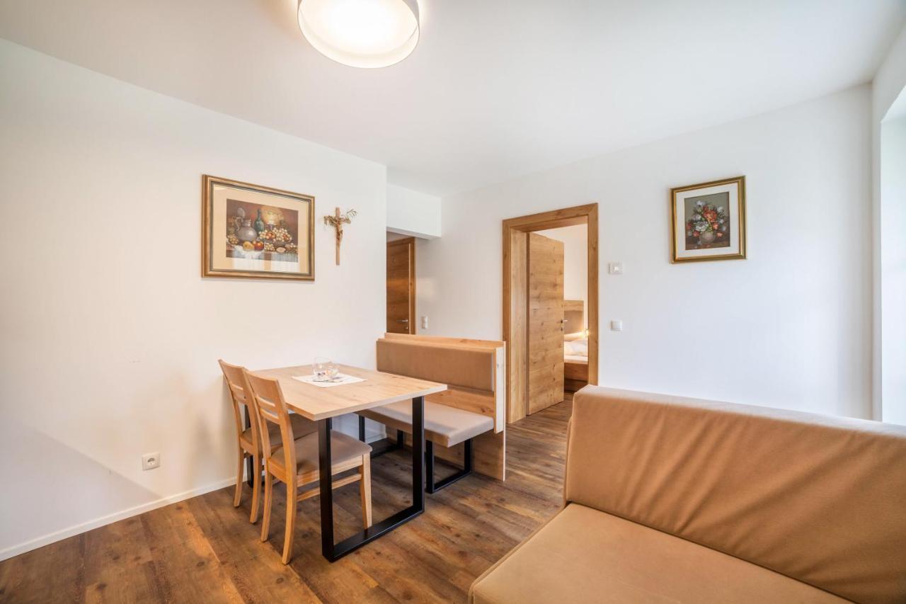 Parigger Apt Lavendel Racines Exterior foto